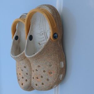Crocs size 4